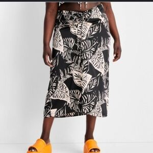 ❤️10/$40 new skirt Future Collective